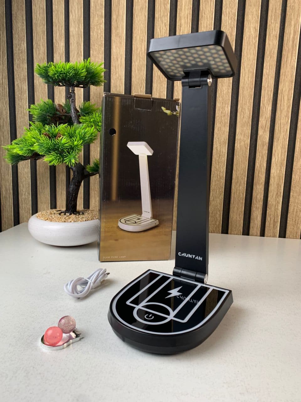 Lampe de bureau et chargeur de téléphone portable sans fil 15 W – مصباح مكتب وشاحن لاسلكي - Électronique - صورة حقيقية 10