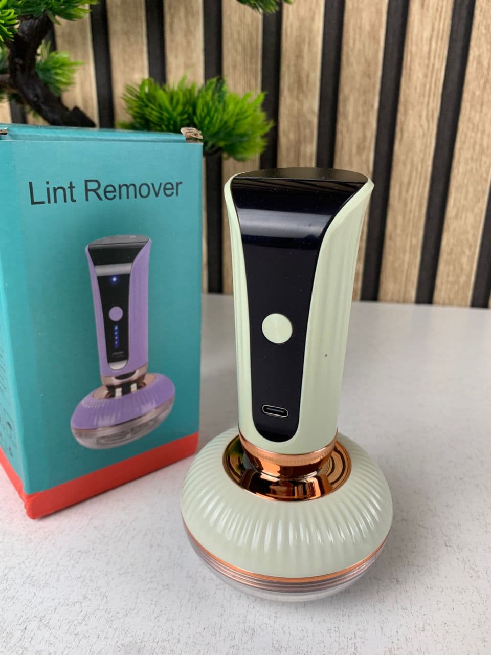 Appareil Rasoir Anti-peluches pour Vêtements Rechargeable Type-C – جهاز مزيل الوبر من الملابس - Électronique - صورة حقيقية 8
