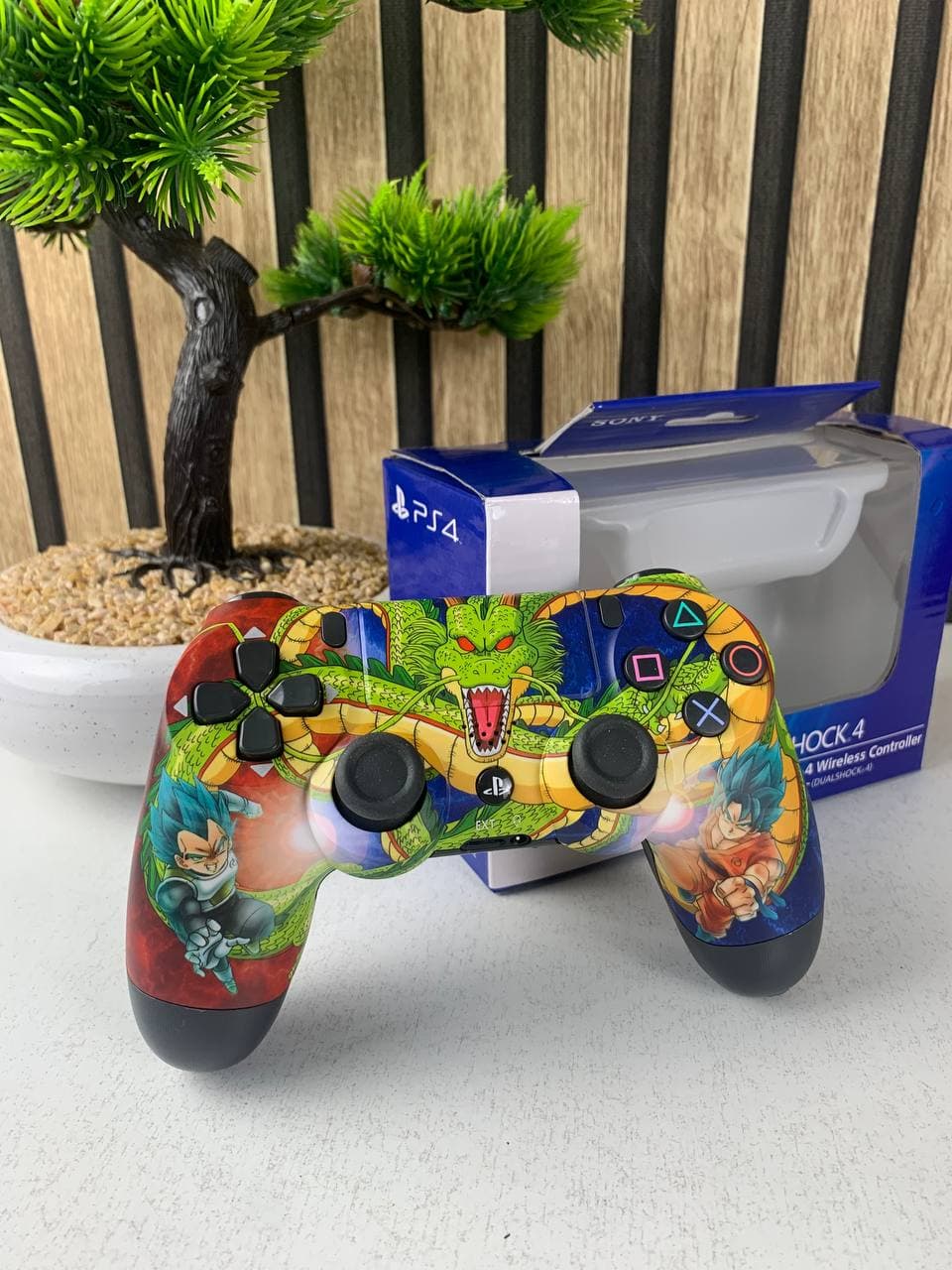 SONY DualShock Manette PS4 Sans Fil, Batterie Rechargeable (High Copy) – Edition Dragon Ball Z - Jouet & Gaming - صورة حقيقية 6