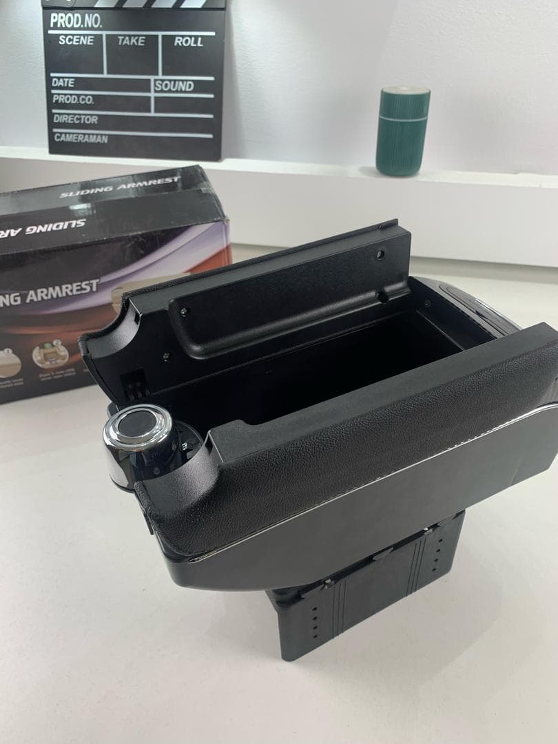 Accoudoir de Voiture Universel avec 7USB et Porte-Gobelets – مسند ذراع السيارة — صورة حقيقية 9
