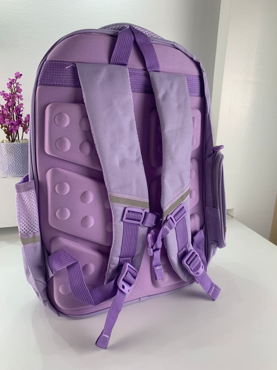 Sac à Dos Enfant pour École primaire de Haute Qualité Mauve – حقيبة ظهر مدرسية للأطفال بنفسجي — صورة حقيقية 5