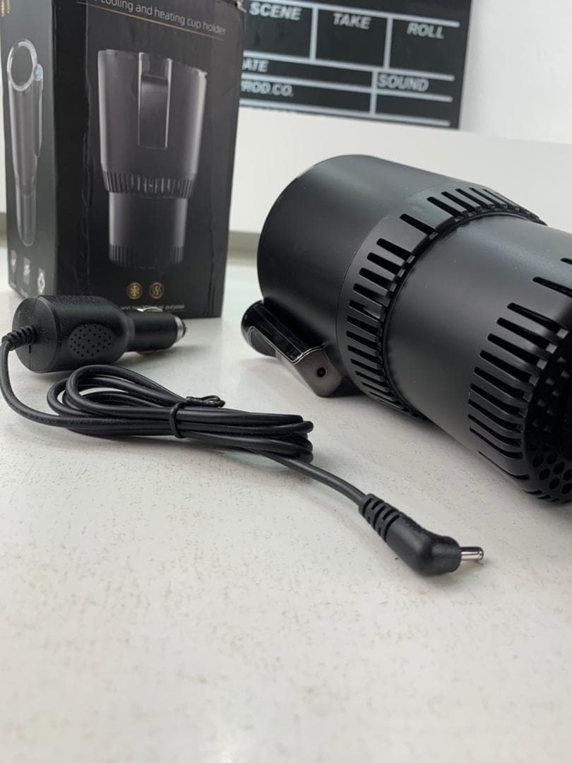 Chauffe-gobelet et refroidisseur de Tasse 2en1 pour Voiture – جهاز تسخين وتبريد المشروبات — صورة حقيقية 11