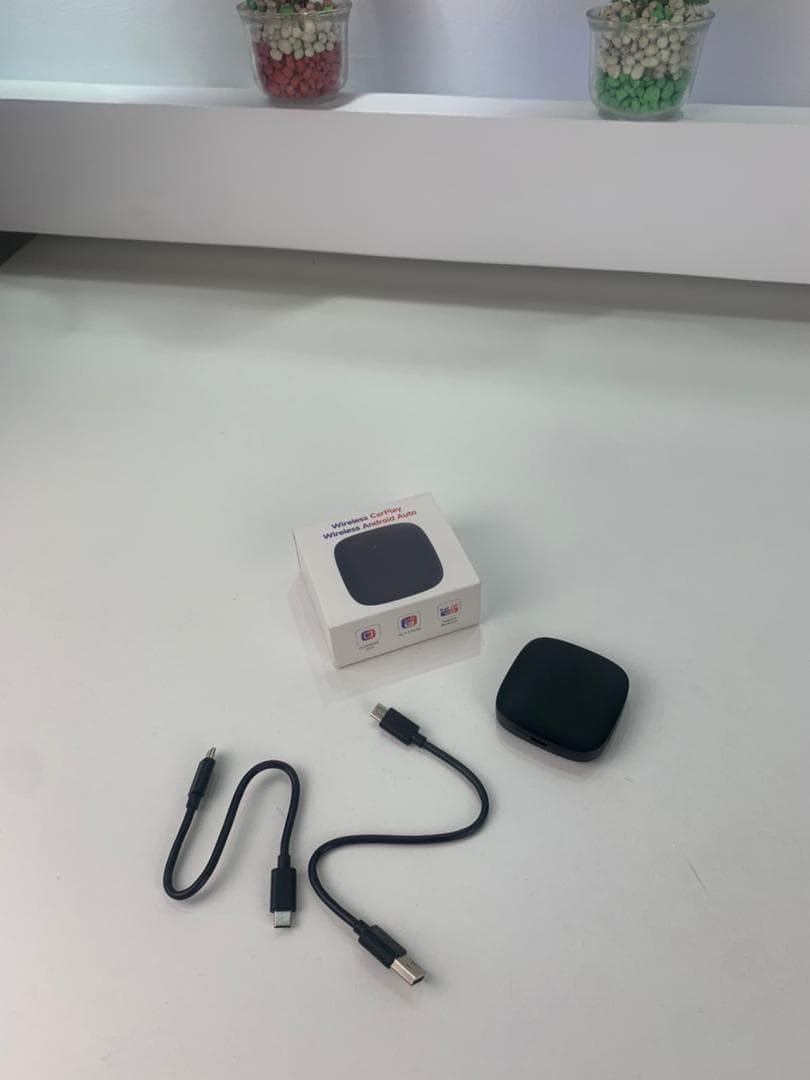 Box CarPlay Sans Fil Android 13 pour Voiture Stockage 32GB + 2GB RAM – جهاز ميديا بنظام أندرويد 13 — صورة حقيقية 8
