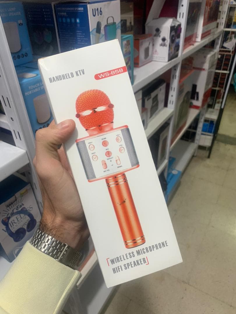 Micro Karaoké Bluetooth sans Fil 4 en 1 Compatible avec Android/IOS — صورة حقيقية 2