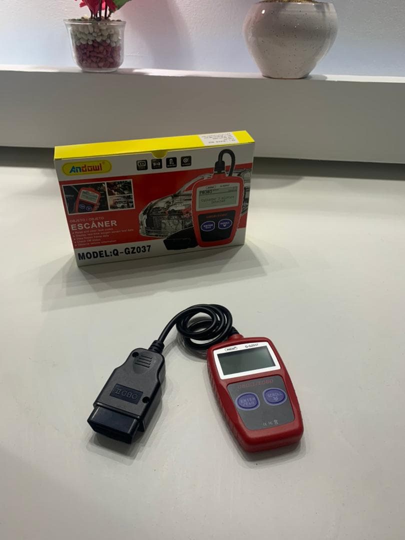 Outil Scanner de Diagnostic Automobile Haute Performance – أداة تشخيص السيارة عالية الأداء — صورة حقيقية 9