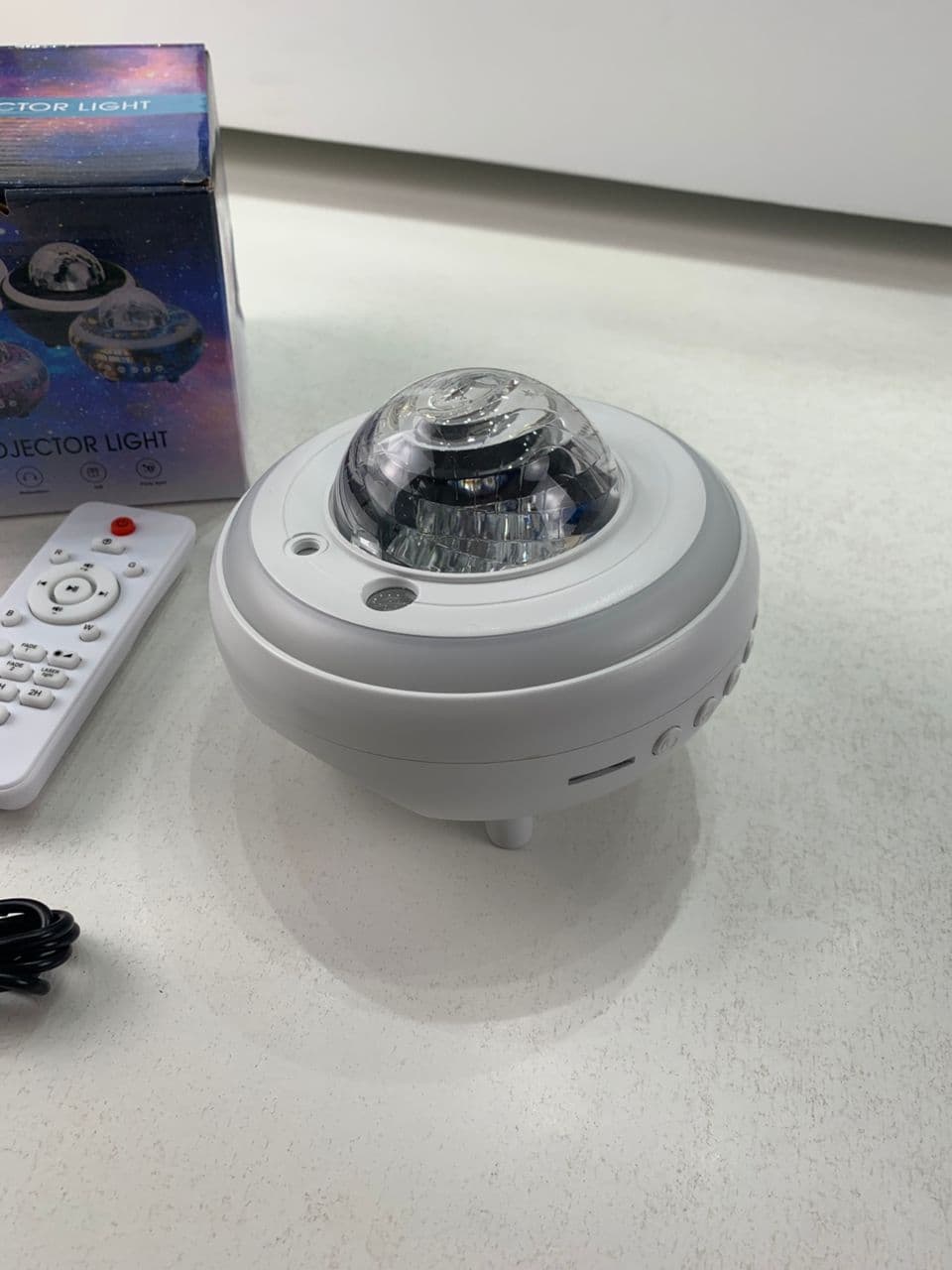 Enceinte Bluetooth et Projecteur de Galaxie 2en1 avec Effet NEBULA- مكبر صوت بلوتوث — صورة حقيقية 8