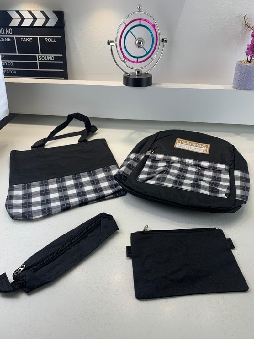 Ensemble de sacs d’école Kawai pour adolescents 4Pcs CLBD V4 Noir – محفظة 4 قطع كاواي أسود — صورة حقيقية 4