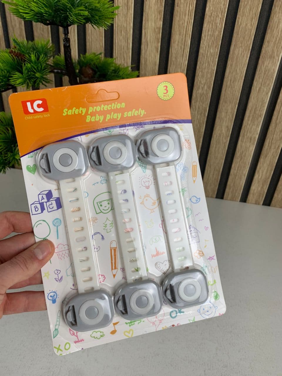Pack de 3 verrous de sécurité enfant pour électroménager et tiroirs – طقم قفل حماية للأطفال — صورة حقيقية 8