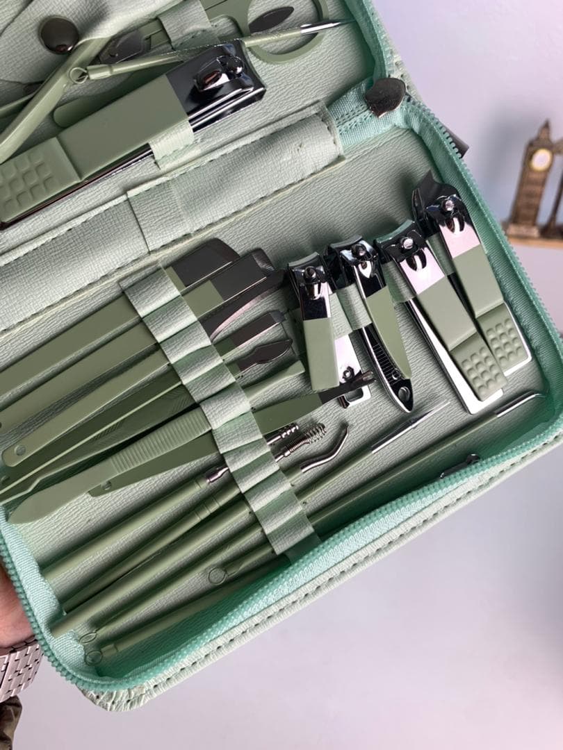Ensemble de Manucure Professionnel 30 en 1 Kit de Soin des Ongles - مجموعة مانيكير احترافية — صورة حقيقية 11