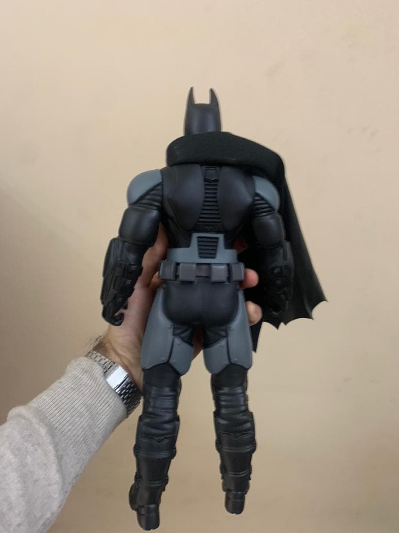 Figurine Géante Batman 30 cm en PVC Le Chevalier Noir à Collectionner — صورة حقيقية 9