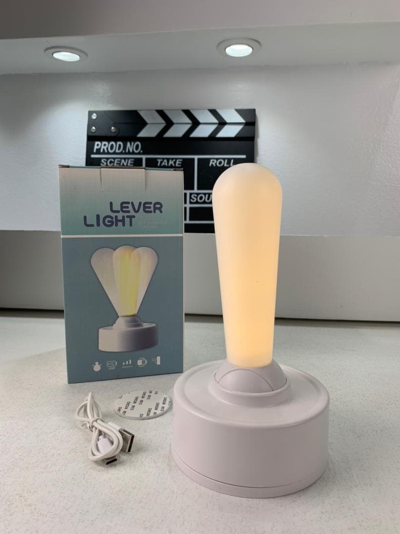 Veilleuse LED à Levier avec Interrupteur à bascule Rechargeable – مصباح غرف نوم قابل للشحن — صورة حقيقية 8
