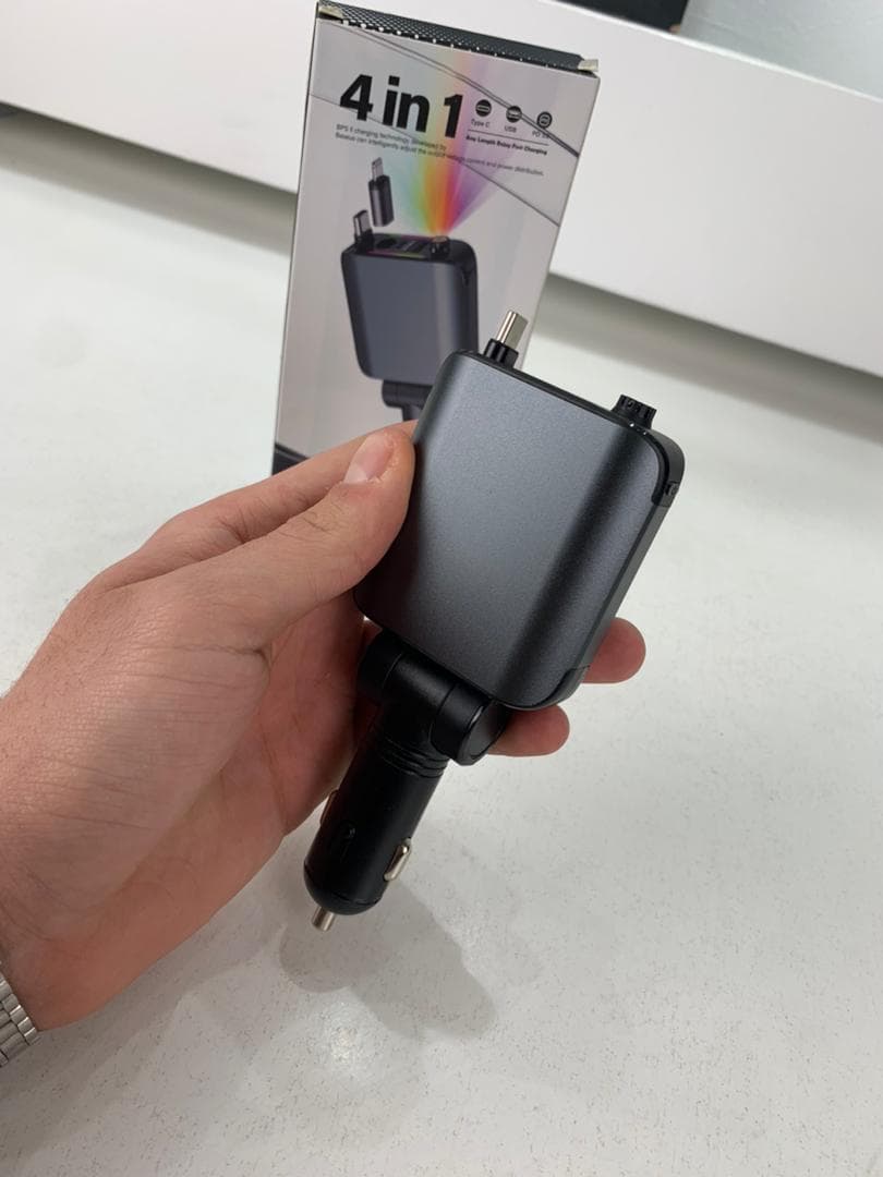 Chargeur Voiture 4en1 Rétractable 120W avec toit Starlight pour téléphones iOS et Android- شاحن سيارة متعدد المنافذ — صورة حقيقية 10