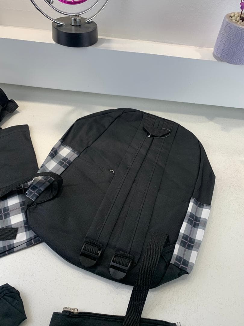Ensemble de sacs d’école Kawai pour adolescents 4Pcs CLBD V4 Noir – محفظة 4 قطع كاواي أسود — صورة حقيقية 7