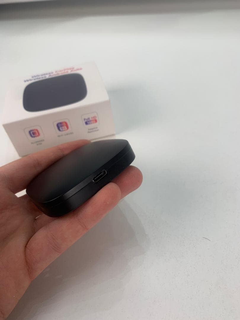 Box CarPlay Sans Fil Android 13 pour Voiture Stockage 32GB + 2GB RAM – جهاز ميديا بنظام أندرويد 13 — صورة حقيقية 7