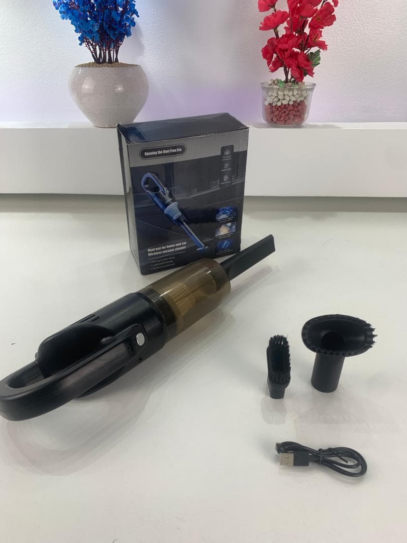 Aspirateur à main sans fil et rechargeable pour voiture avec forte aspiration — صورة حقيقية 5