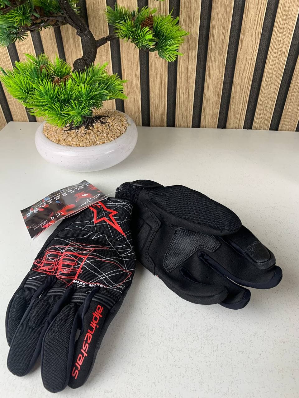قفازات الدراجات النارية | Alpinestars MM93 Losail V2 | تعمل بالشاشات اللمسية — صورة حقيقية 11