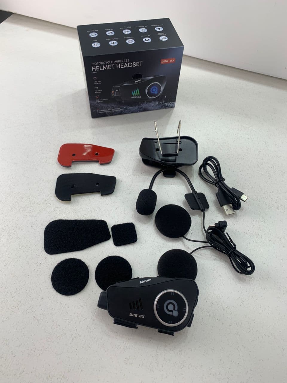 Oreillette Bluetooth pour Casque Moto avec Camera Full HD App Control – سماعات سائقي دراجة النارية مع كاميرة مدمجة — صورة حقيقية 11