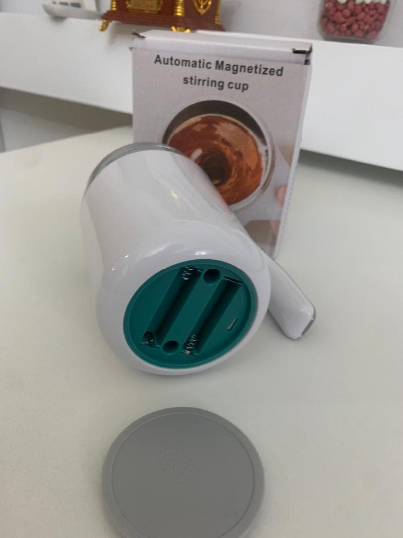 Tasse de mousseur de lait automatique multifonctionnelle à chargement USB — صورة حقيقية 11