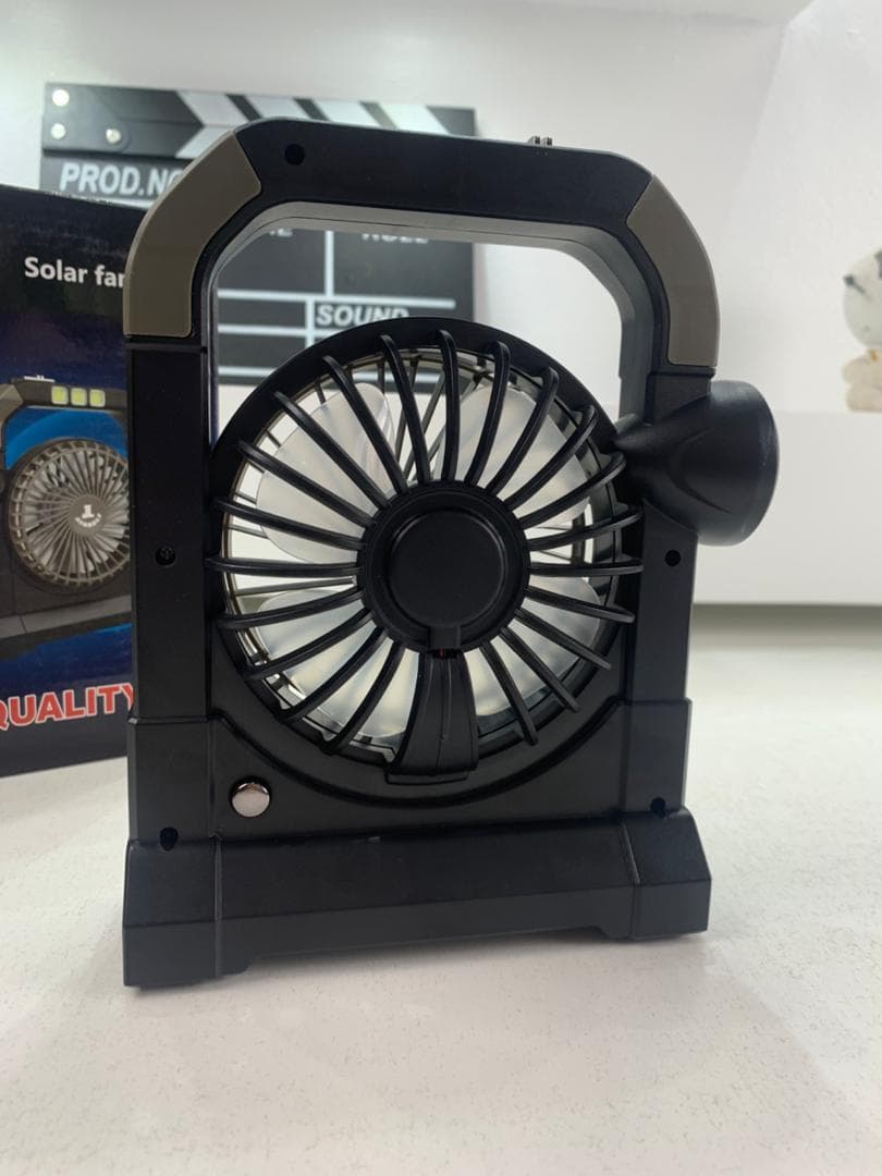 Ventilateur portable rechargeable avec lampe torche JL-9522 – مروحة محمولة مع مصباح — صورة حقيقية 9