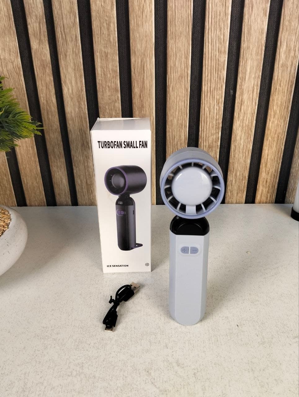 Mini Ventilateur Turbo Sans Pales - 100 Vitesses Réglables et Rechargeable USB - مروحة التوربو الذكية بدون شفرات مع 100 سرعة قابلة للتعديل - Produits de saison - صورة حقيقية 14