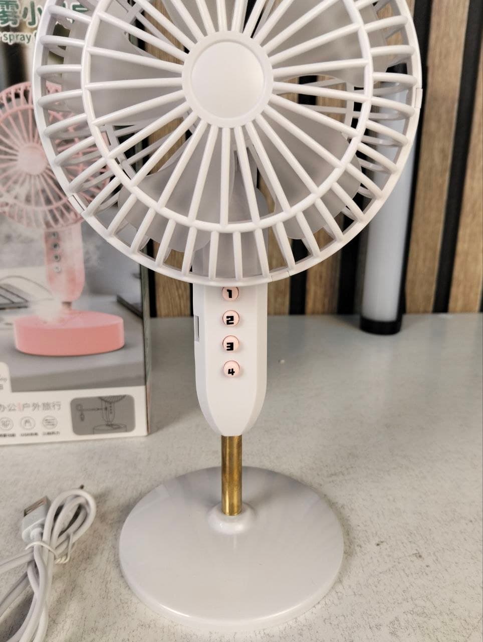Mini Ventilateur de Bureau Portable USB - Ultra-Silencieux avec Batterie 1200mAh - مروحة المكتب اللاسلكية والمحمولة فائقة الهدوء بـ 3 سرعات - Produits de saison - صورة حقيقية 11