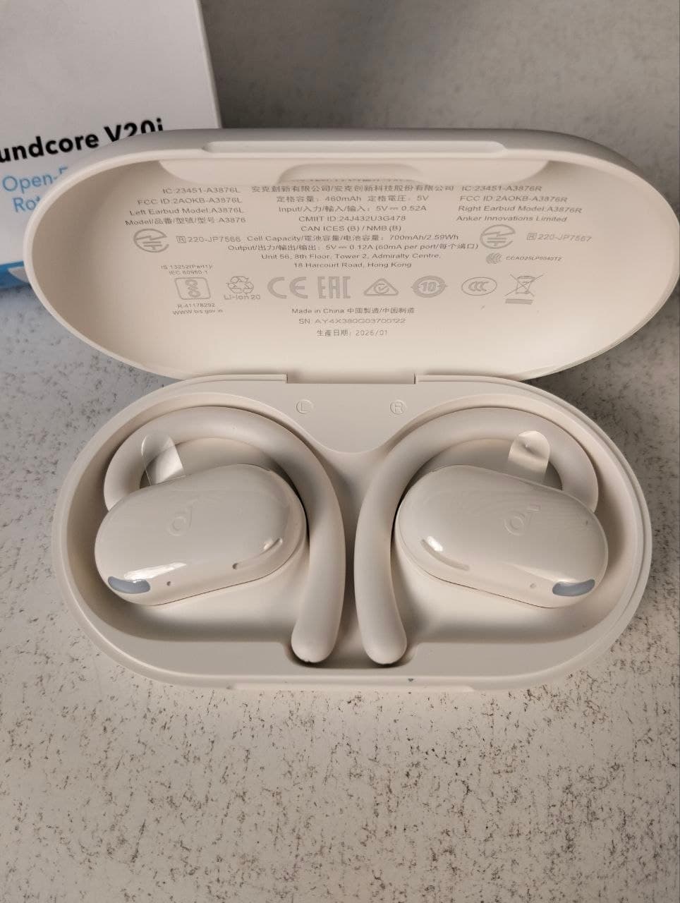 Écouteurs Open-Ear soundcore by Anker V20i Crochets Ajustables Autonomie 36H et Lumières LED - سماعات أنكر اللاسلكية ذات التصميم المفتوح والخطاف القابل للتعديل - Électronique - صورة حقيقية 14