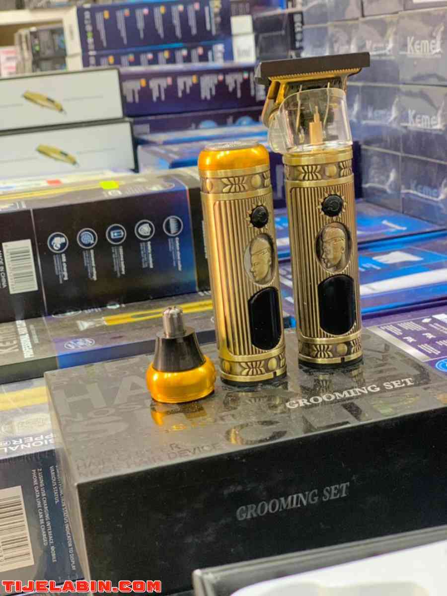 Ensemble de rasoir électrique pour hommes, tondeuse pour barbe et nez, chargeur USB, avec écran LCD - Soins et Beauté - صورة حقيقية 12
