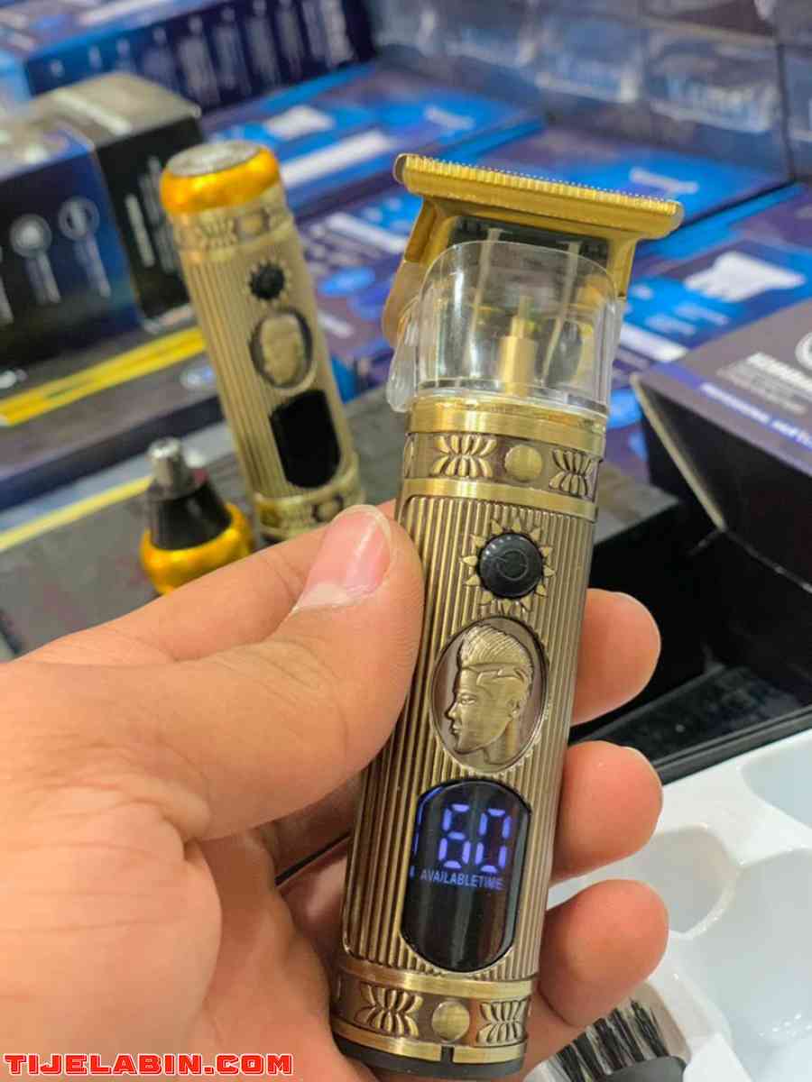 Ensemble de rasoir électrique pour hommes, tondeuse pour barbe et nez, chargeur USB, avec écran LCD - Soins et Beauté - صورة حقيقية 14