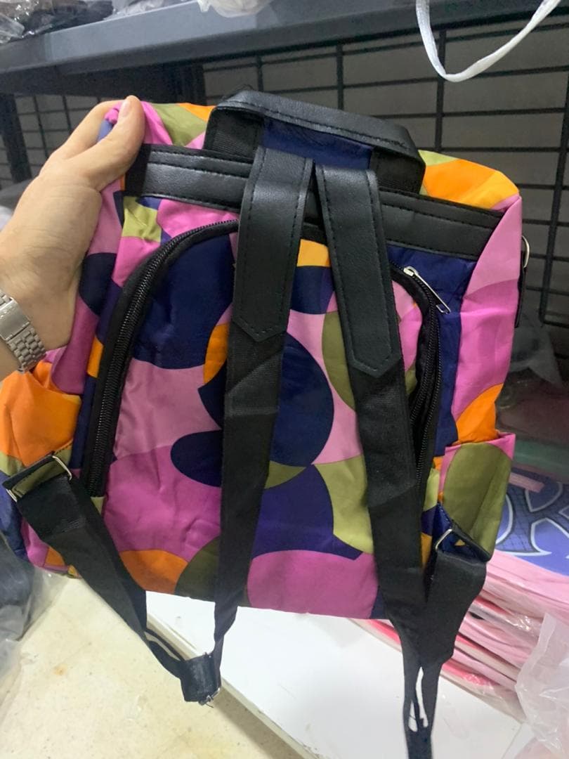 Sac à dos oxford Antivol étanche pour femmes – multicouleur – حقيبة ظهر أكسفورد مقاومة للماء ومضادة للسرقة للنساء - Sac à dos et Mode - صورة حقيقية 9