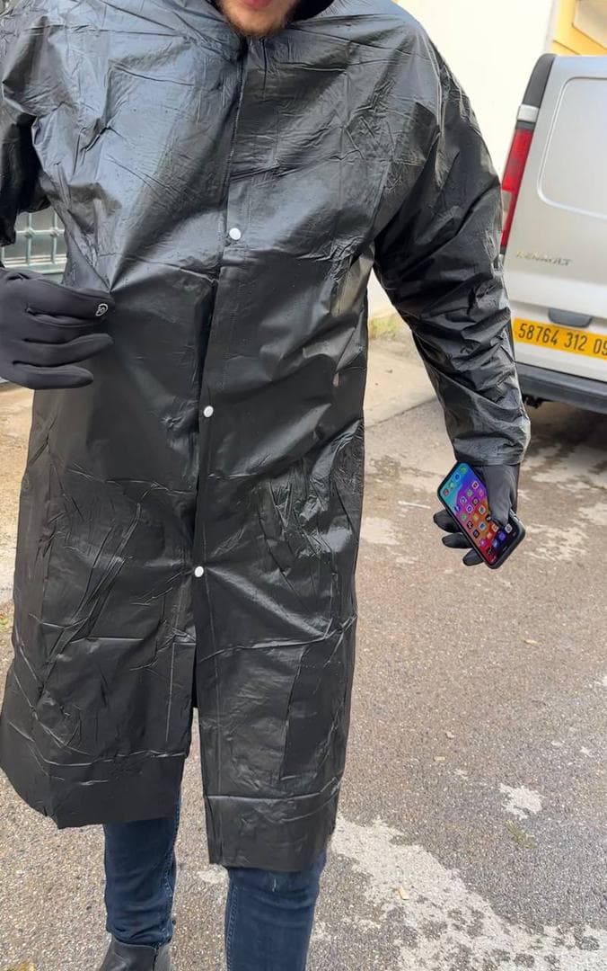 Pack Hiver Manteau imperméable à capuche et Gants Thermiques Chaudes - Accessoires Auto/Moto - صورة حقيقية 3