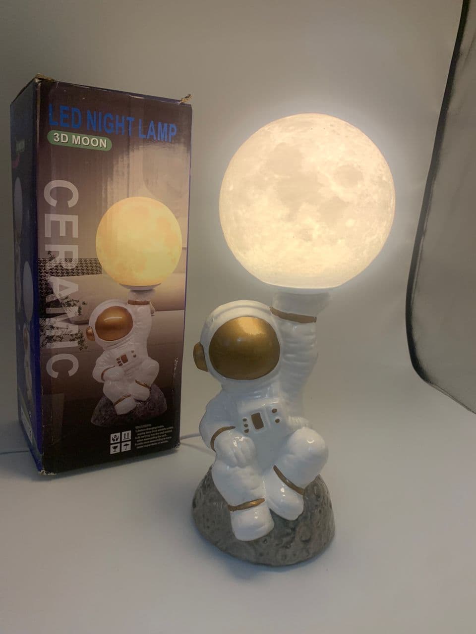 Veilleuse Astronaute et Lampe de Table en Céramique - Décoration - صورة حقيقية 10