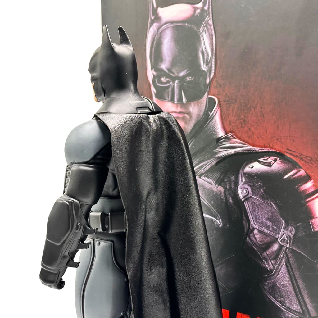 Figurine Géante Batman 30 cm en PVC Le Chevalier Noir à Collectionner - Jouet & Gaming - صورة 4