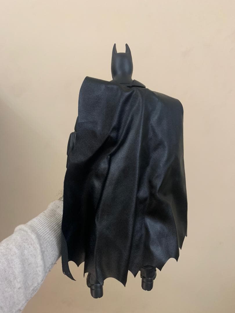 Figurine Géante Batman 30 cm en PVC Le Chevalier Noir à Collectionner - Jouet & Gaming - صورة حقيقية 6