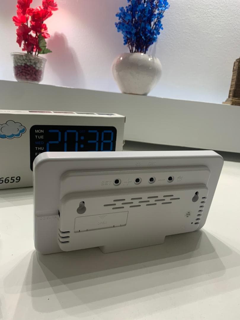 Horloge Murale et Table Numérique à Écran LED Multifunction – ساعة حائط و طاولة رقمية - Électronique - صورة حقيقية 7