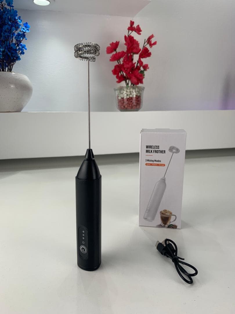 Mousseur à Lait 3 Vitesses Électrique Rechargeable – جهاز صنع رغوة الحليب الكهربائي القابل لإعادة الشحن - Cuisine - صورة حقيقية 9