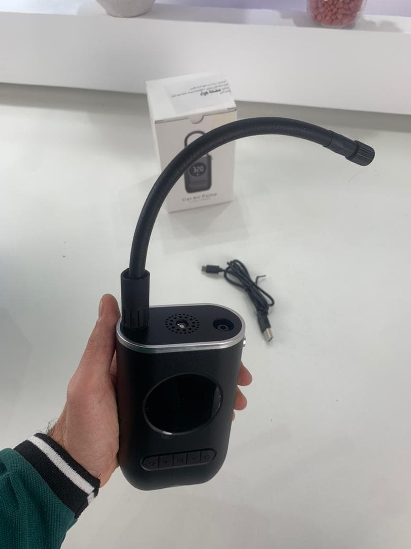 Compresseur d'Air Portable 150 PSI avec Lampe LED – منفاخ هواء محمول مع إضاءة - Accessoires Auto/Moto - صورة حقيقية 10