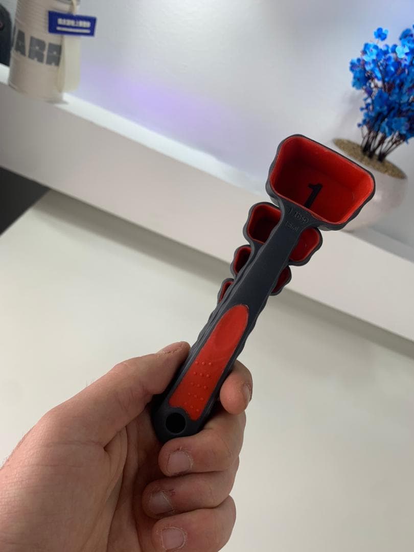 Ouvre-boîte Multifonction 4 en 1 et Cuillères à Mesurer Pliables en Silicone - فتاحة العلب متعددة الوظائف و ملاعق قياس قابلة للطي - Cuisine - صورة حقيقية 10