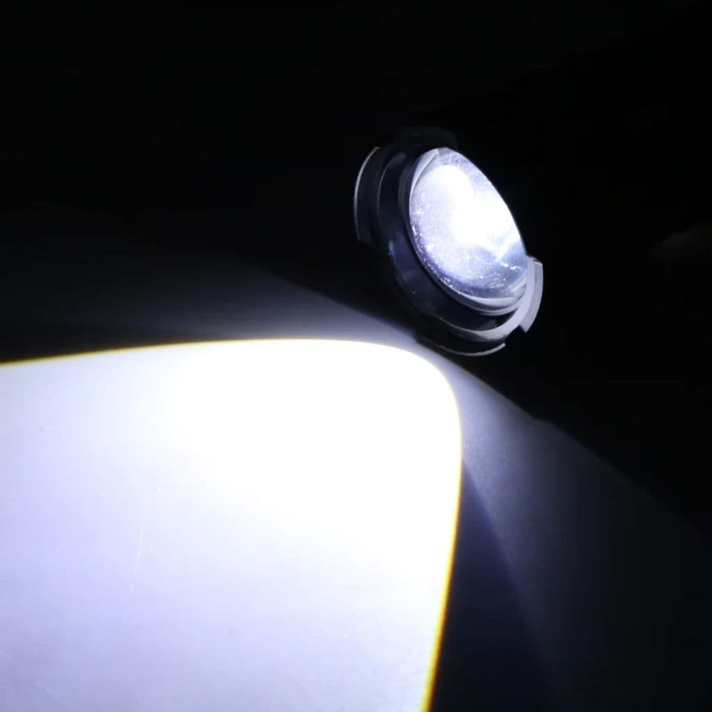 Lampe de Poche LED à Zoom Télescopique avec Bandes Fluorescentes - مصباح يدوي مع زووم تلسكوبي - Camping et Randonnée - صورة 4
