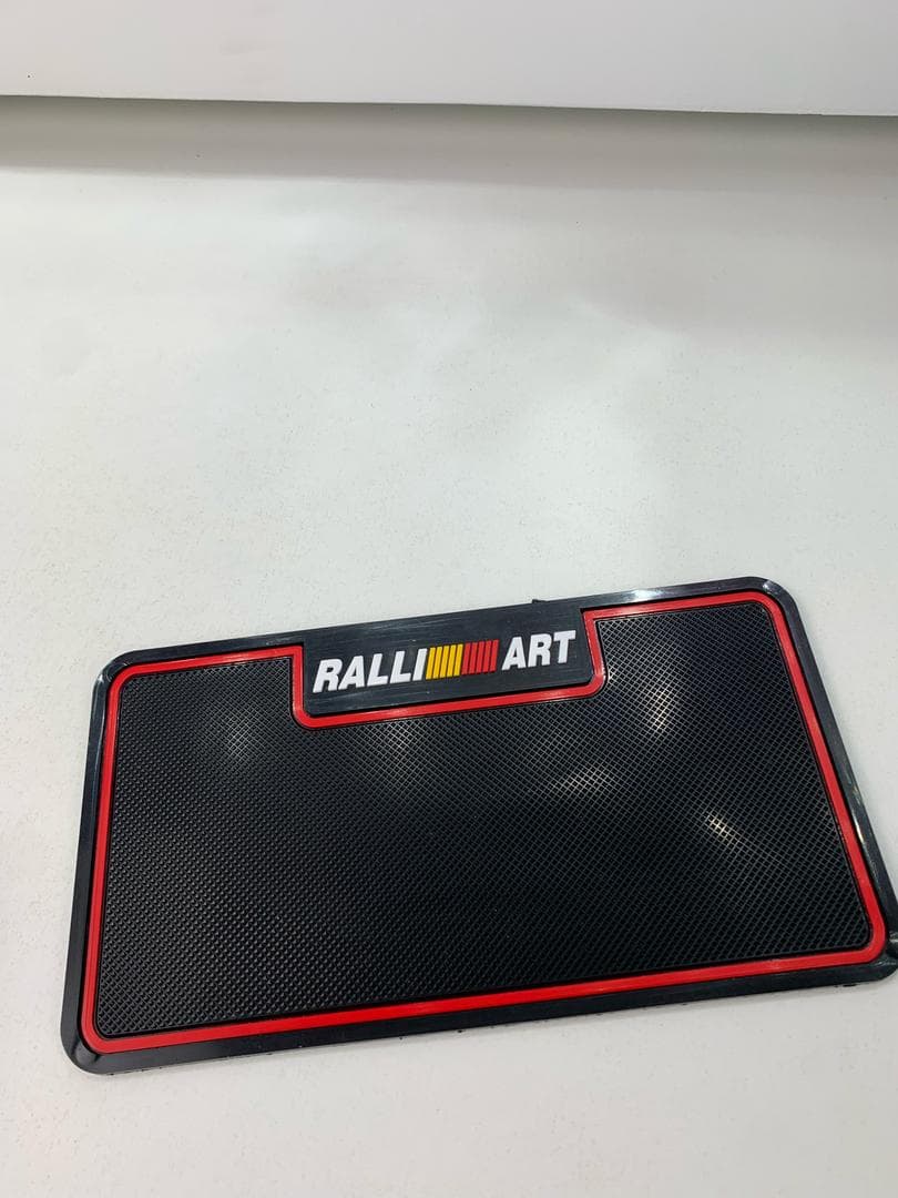 Tapis Antidérapant pour Voiture | منظم أغراض غير قابل للانزلاق للسيارة - Accessoires Auto/Moto - صورة حقيقية 3