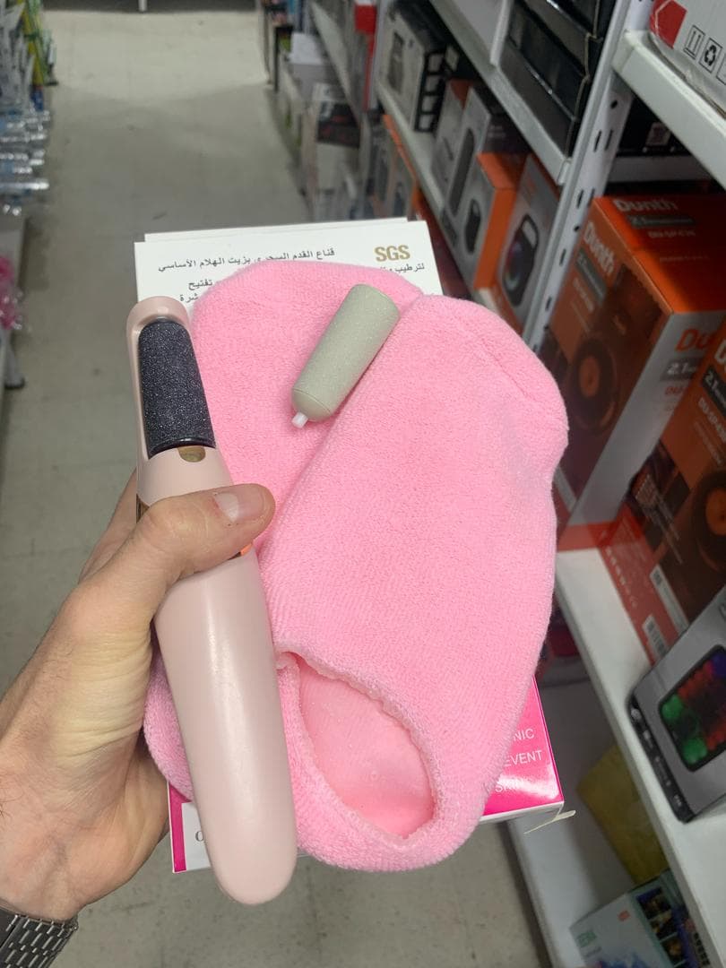 Pack Chaussettes en Gel de Silicone réutilisables avec Broyeur électrique de pieds – عرض خاص - Soins et Beauté - صورة حقيقية 9
