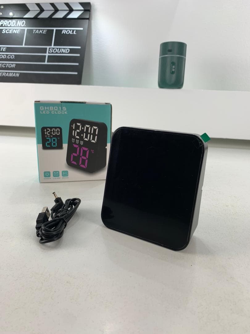 Horloge Murale Électronique avec Température GH8015 – ساعة إلكترونية مع عرض درجة الحرارة - Électronique - صورة حقيقية 7