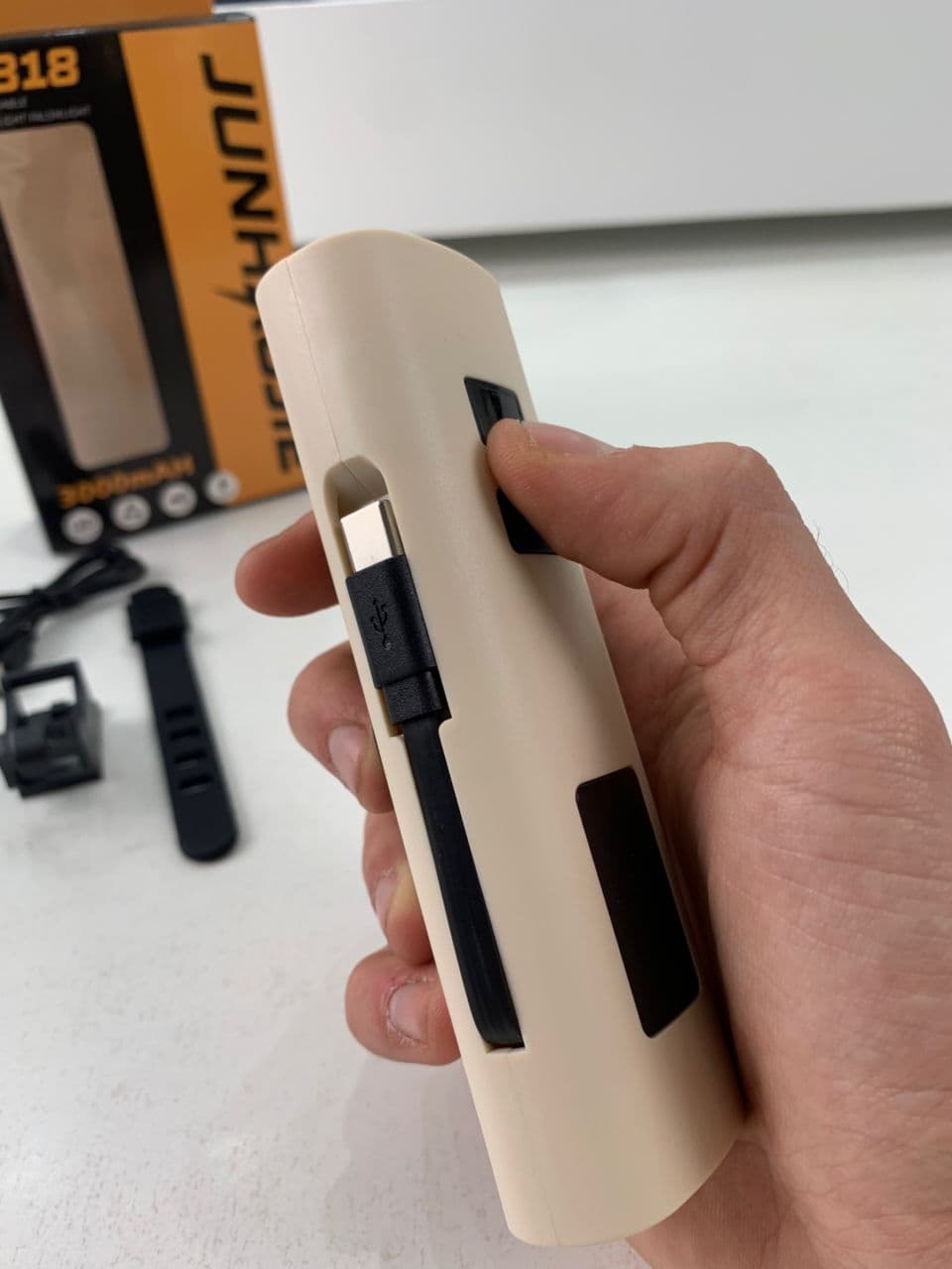 Éclairage de Vélo avant à LED et Power Bank 3000mAH – مصباح وبنك طاقة للدراجات الهوائية - Électronique - صورة حقيقية 9