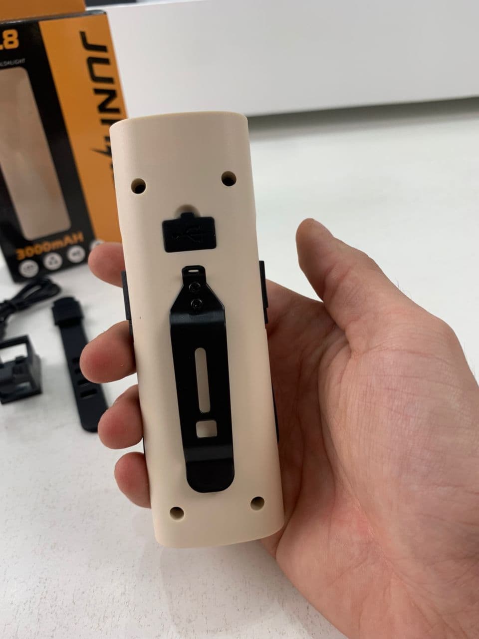 Éclairage de Vélo avant à LED et Power Bank 3000mAH – مصباح وبنك طاقة للدراجات الهوائية - Électronique - صورة حقيقية 11