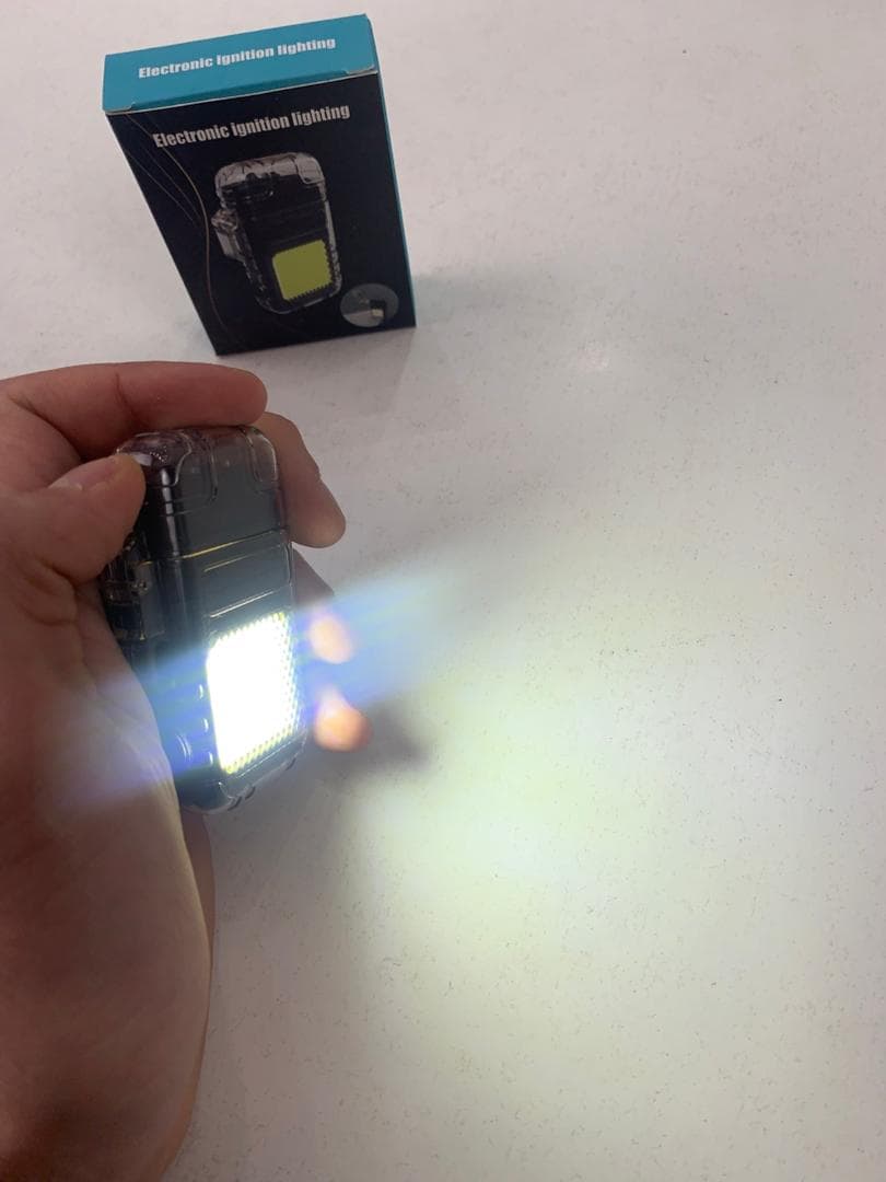 Bri-quet et Lampe Torche LED Portable – مصباح محمول مع ولا-عة - Électronique - صورة حقيقية 11