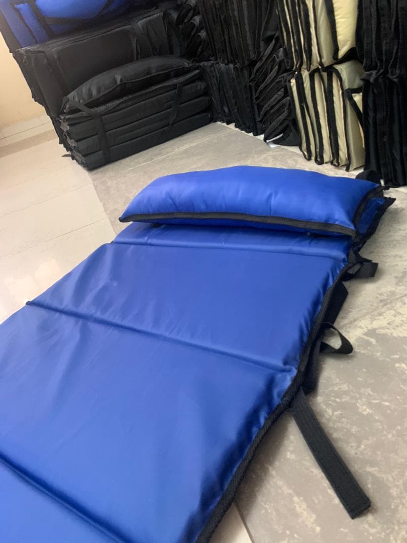 Matelas de Camping Pliable Facile à Transporter 185 x 65 cm – فرشة تخييم قابلة للطي - Camping et Randonnée - صورة حقيقية 10