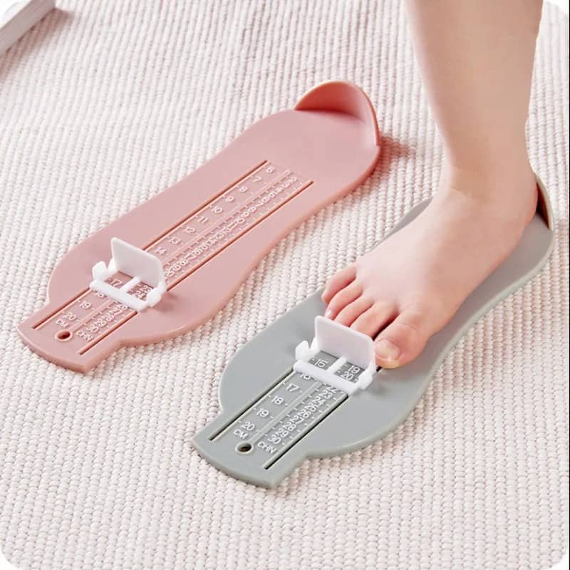 Règle de mesure de la taille des chaussures pour enfants – أداة قياس القدم للأطفال