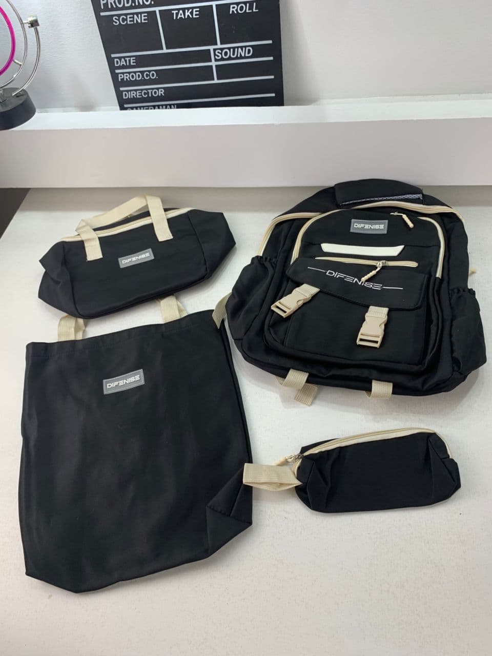 Ensemble de sac à dos kawaii 4Pcs avec porte manger isotherme noir – طقم محفظة مع حقيبة حفظ الطعام - Sac à dos et Mode - صورة حقيقية 4
