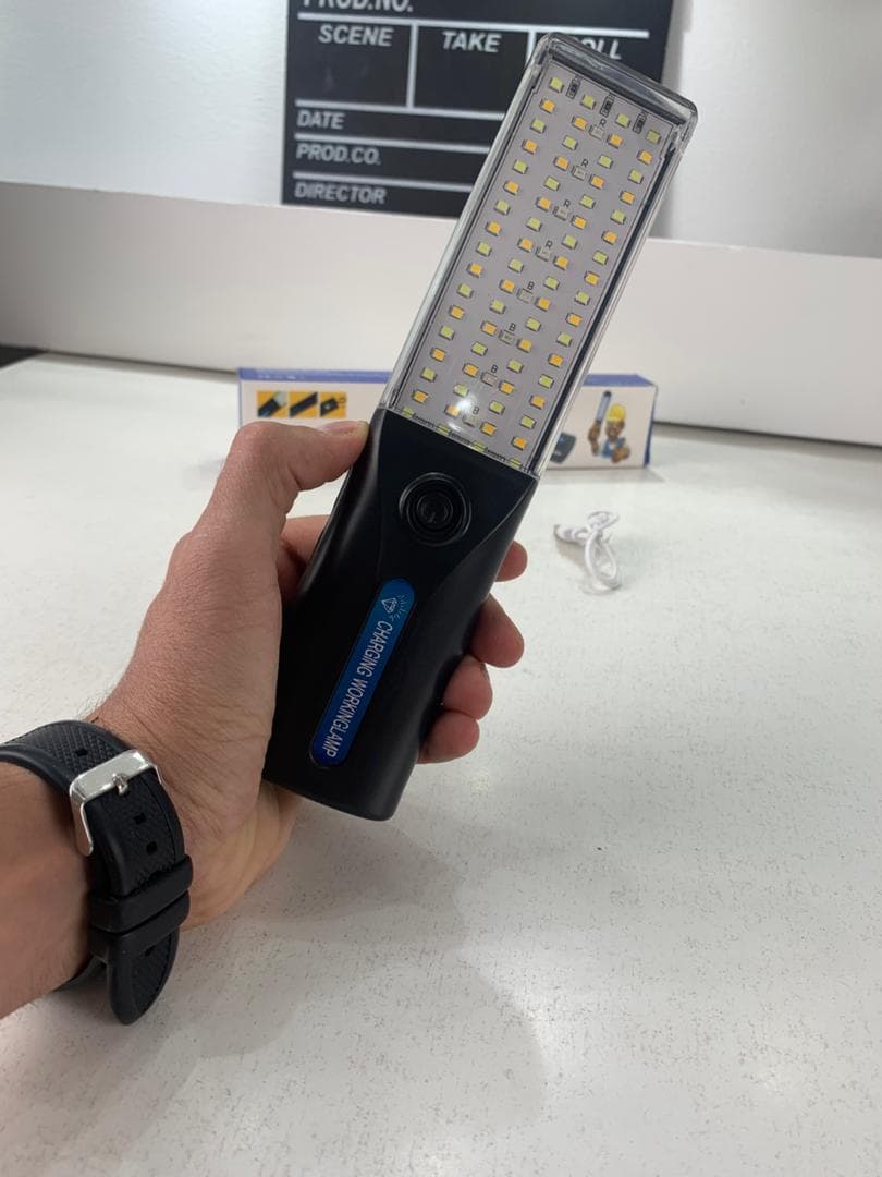 Lampe de Travail LED Rechargeable Éclairage Ultra-Puissant avec Panneau Solaire Intégré – مصباح عمل قابل للشحن - Outillage et Bricolage - صورة حقيقية 5