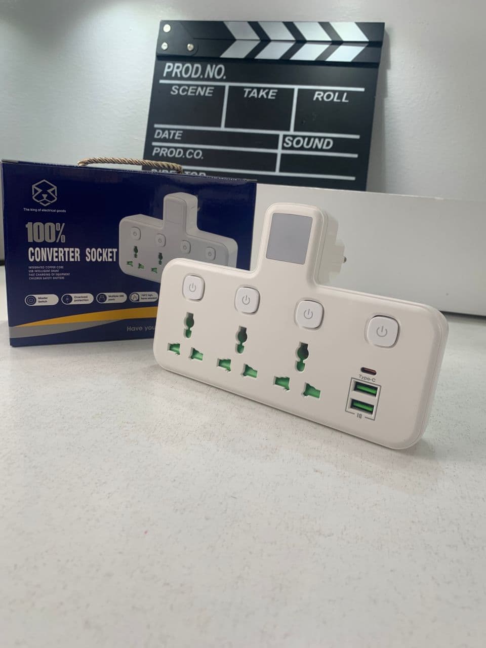 Multiprise Murale LED avec 2 ports USB-A et 1 port USB-C (charge rapide) – مقبس طاقة مقبس طاقة مع منافذ شحن - Outillage et Bricolage - صورة حقيقية 7