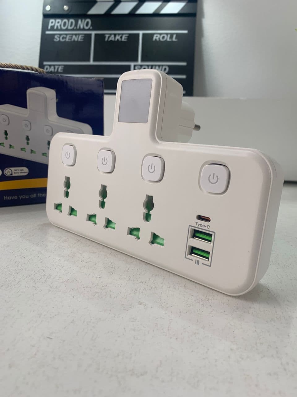 Multiprise Murale LED avec 2 ports USB-A et 1 port USB-C (charge rapide) – مقبس طاقة مقبس طاقة مع منافذ شحن - Outillage et Bricolage - صورة حقيقية 8